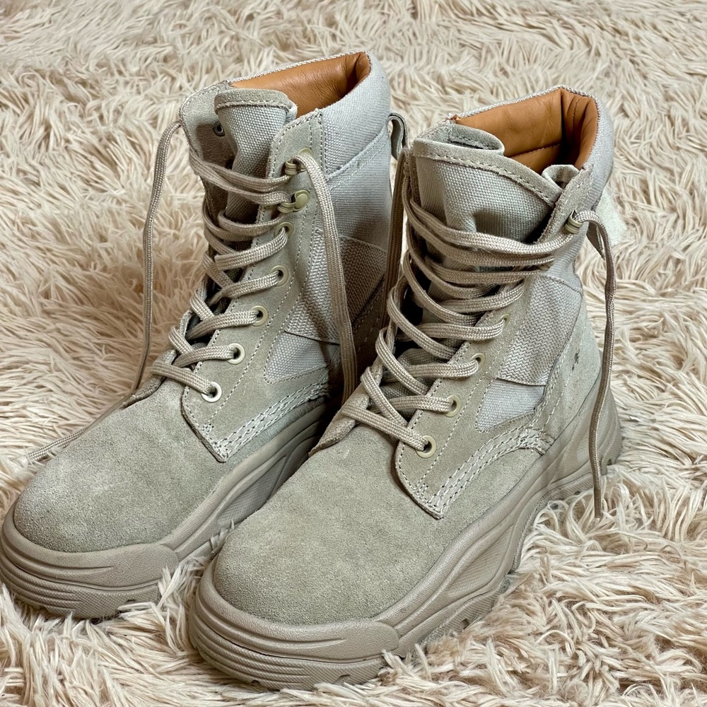 Zara Boots women’s (size 6)